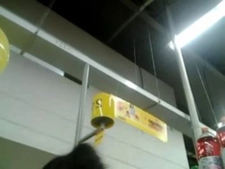 que rica nena en la fila para pagar ohhhh me tenia verga paradisima y ella sabia sentia