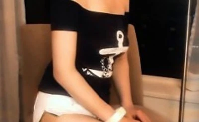 sexy milf receives on knees to suck in large cock, cum shot