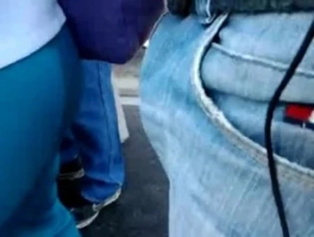 una aglomeracion pequeña y que le doy sus llegues nalgas tan sabrosas