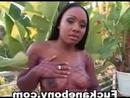ghetto booty slut blowing bbc and fucked on, home of blowjob videos online