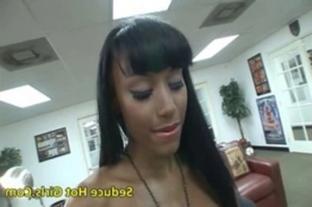 bella moretti hardcore fucking is super wild