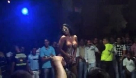 sexy chica strips naked at colombian salsa club (camera.