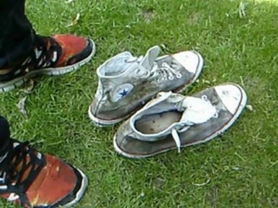 second piss into white converse chucks with nike free
