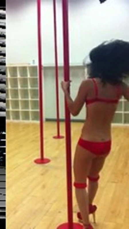 amateur vid. brunettes. celebrities. cleavage. dancing. lingerie. non - nude. sexy. striptease